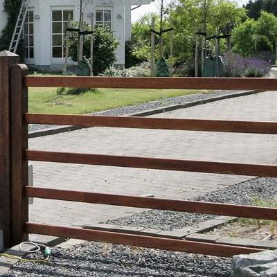 Et hegnsfag er afsluttet med en Country Ranger låge