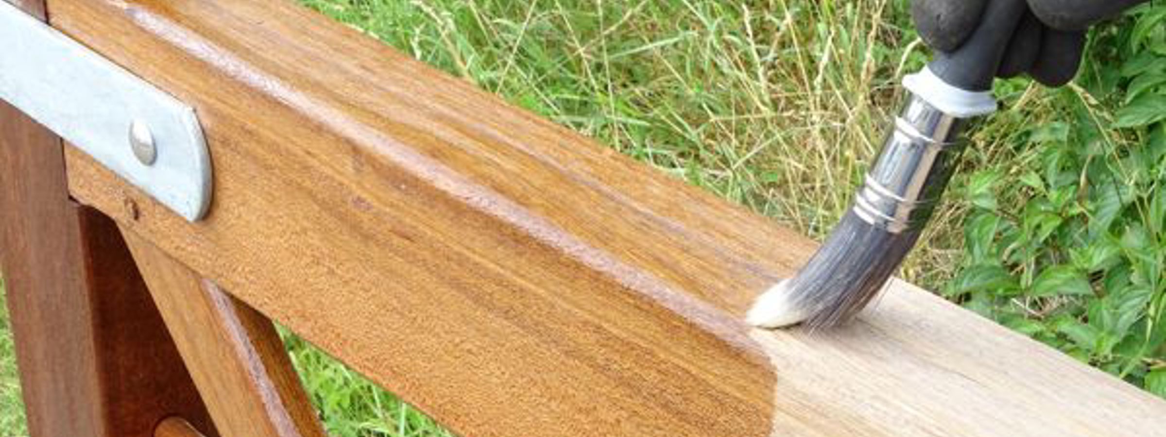 Imprægnering af hegn til at vedligeholde det