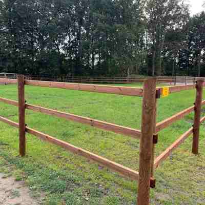 Flot imprægneret Ohio-hegn med tre lægter